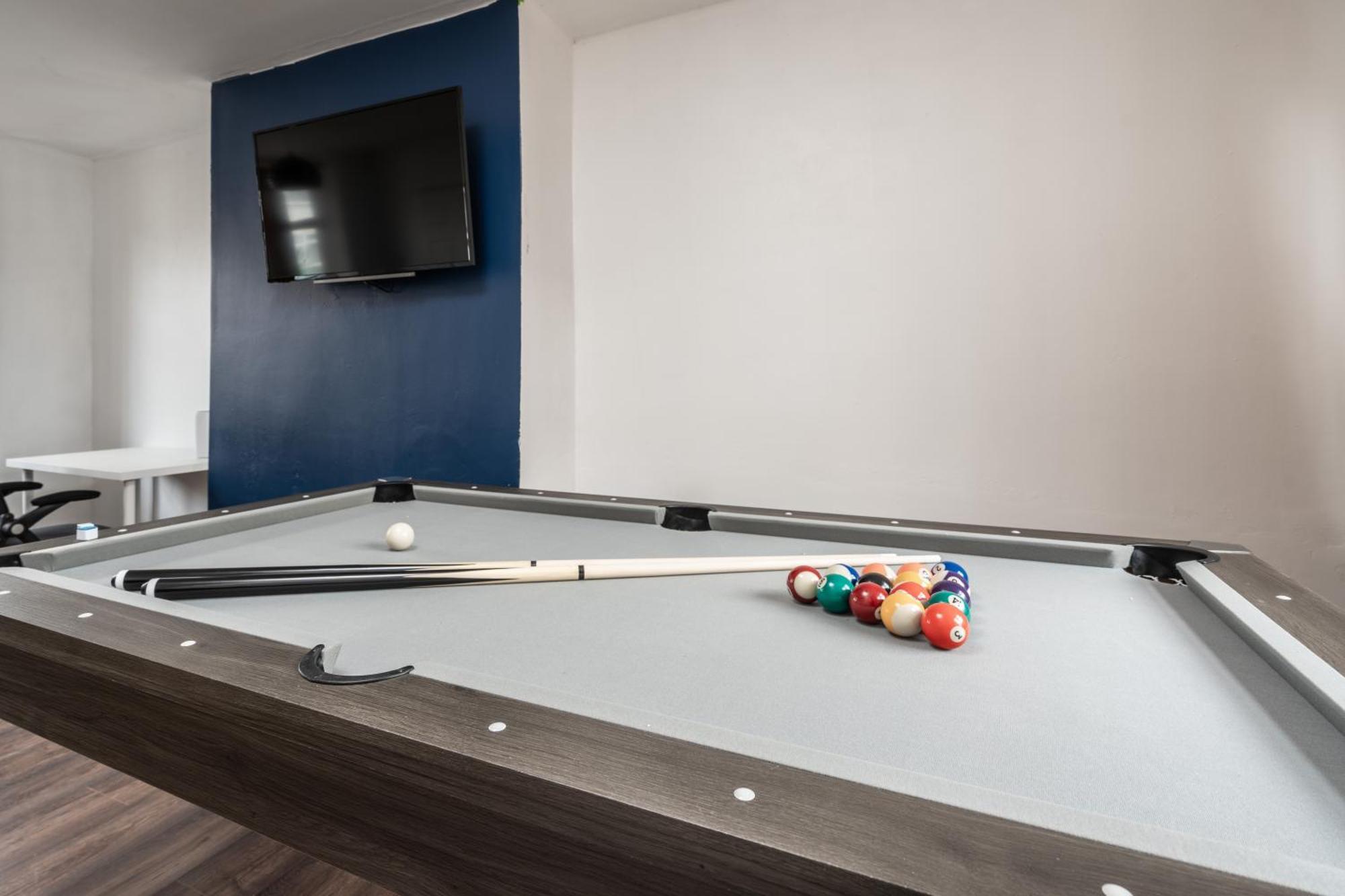 Comfy 3Br Home - Pool Table - Games - Sleeps 8 Манчестер Экстерьер фото